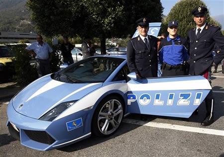 Itālijas policijai Lamborgini... Autors: Brezhnews Policijas Supervāģi