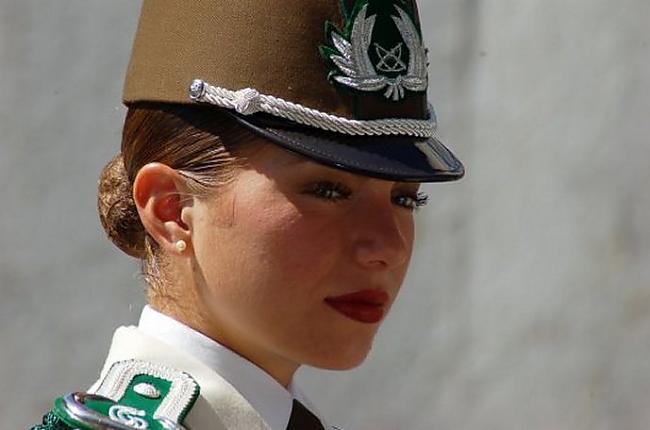  Autors: lucifers Sievietes armijā