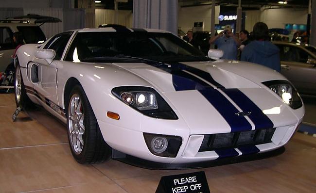 Ford GT Autors: Sinhrofazatrons Jeremy Clarkson un viņa auto