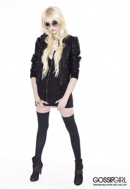  Autors: Honeybear Taylor Momsen.