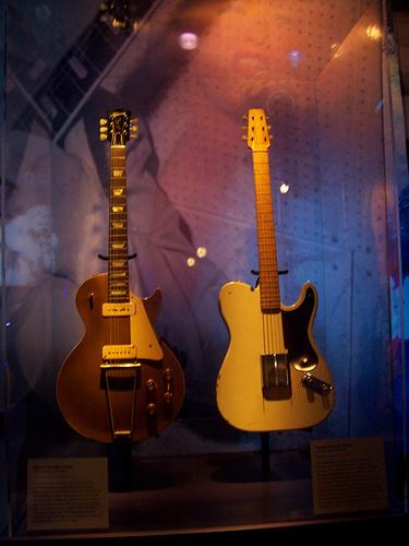 Leo Fender ir pirmā ģitāra... Autors: LittleWolf 10 dārgākās ģitaras