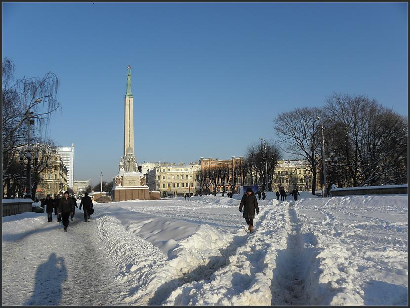  Autors: stokijs Rīgas sniegputeņa skaistums un posts