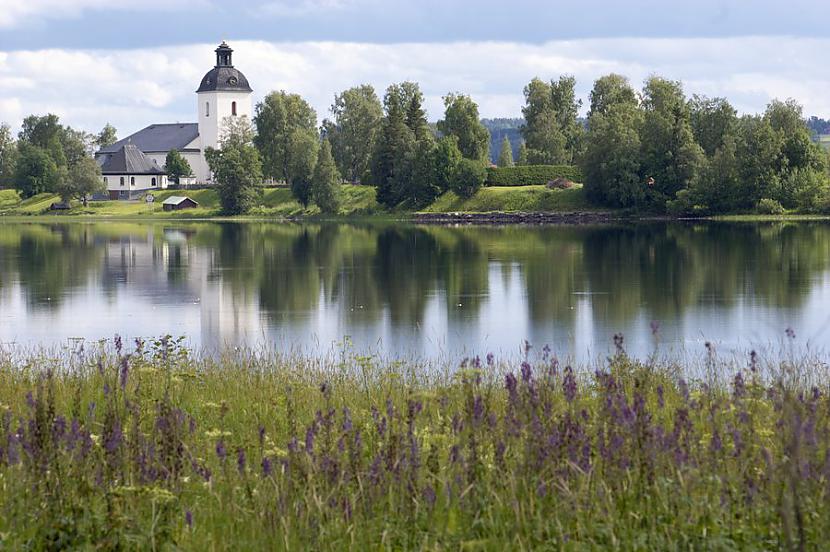  Autors: Samaara Zviedrija.