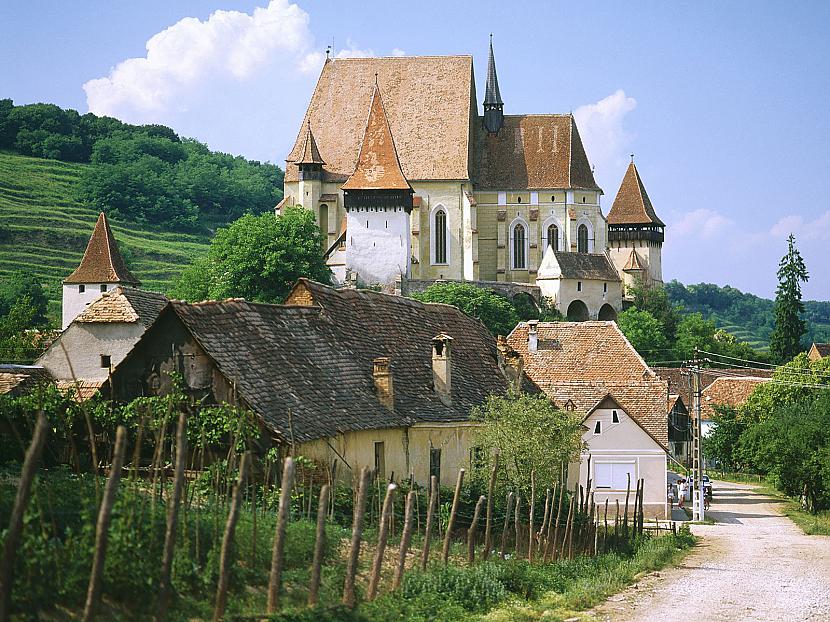 Saxon Fortified Church of... Autors: dzelksnis ceļojums pa eiropu