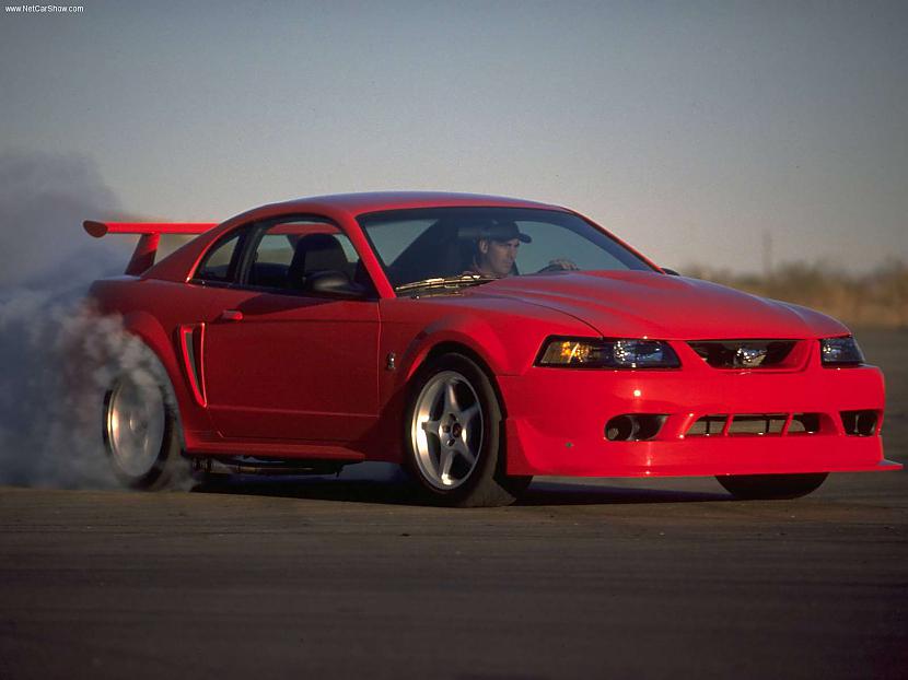  Autors: kaapis2 Ford Mustang