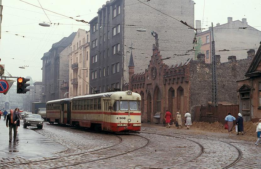  Autors: PizhikZ Rīgas sabiedriskais transports pirms 23 gadiem.