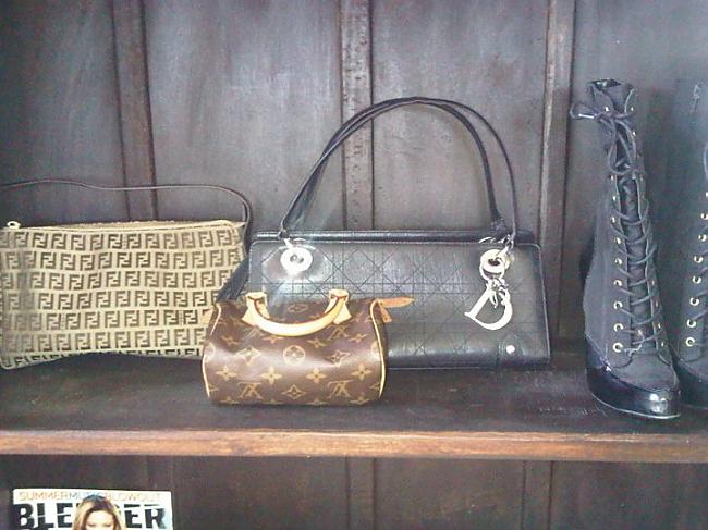 Fendi Purse Minie LV clutch... Autors: FANS007 Tilas Garage Sale