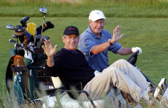 Spēlējot golfu Autors: LAGERZ Džordža buša foto hronika