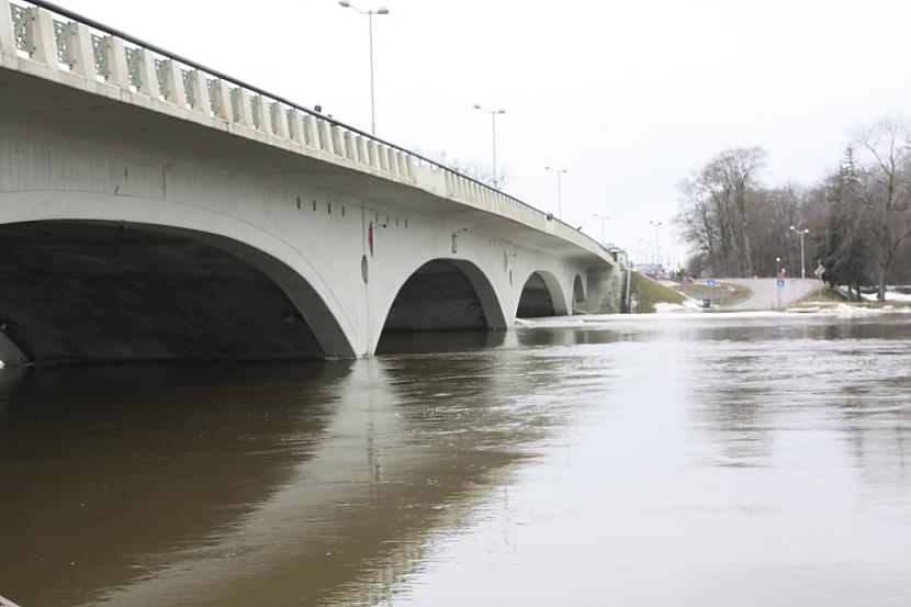  Autors: PeleMele Plūdi Jelgavā