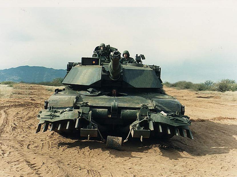 M1 Abrams šis smukulis mums... Autors: Zvaigznux pasaules labākie :)