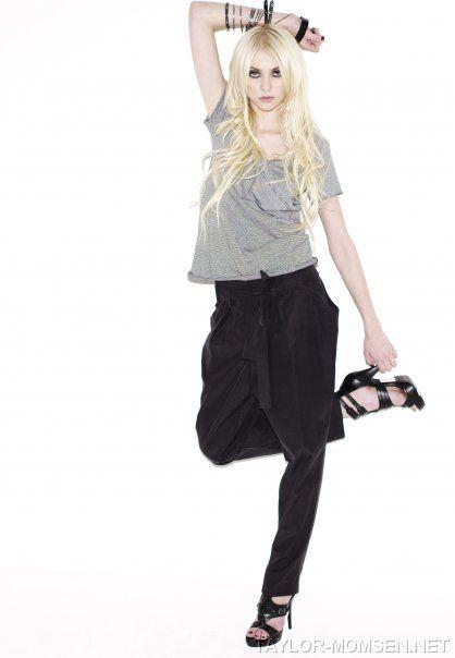  Autors: DarkParadise Taylor Momsen