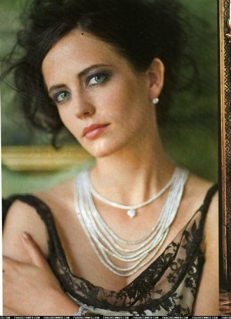  Autors: SamanthaJones Eva Green