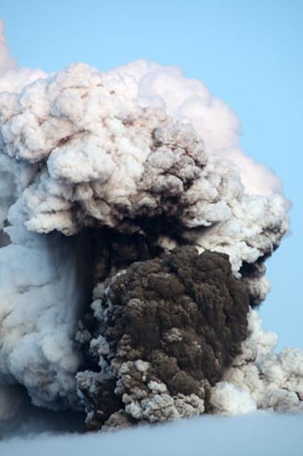 Foto Vilhelm Gunnarsson Autors: Tonijs Zibens virs Eyjafjallajökull