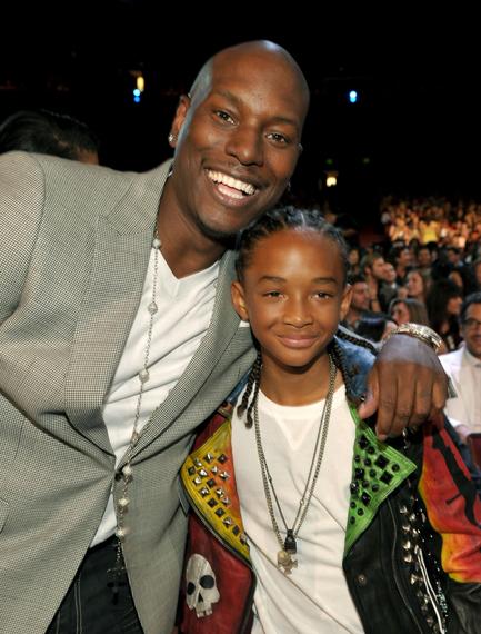 Tyrese Gibson and Jaden Smith Autors: mjaau 2010 Movie Awards - aizkulises!