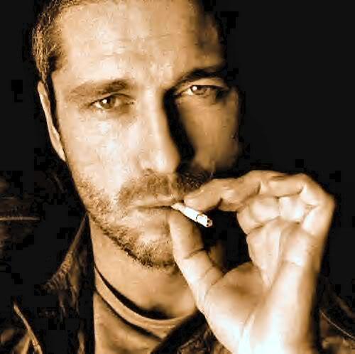  Autors: Holy Cow Hot Actors #4: Gerard Butler