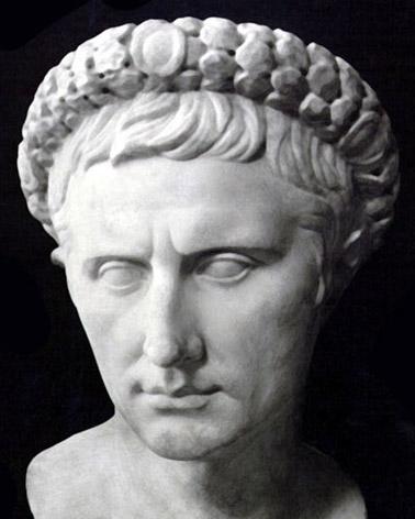 Augusts 63gpmē14g Romas... Autors: Cuukis 100 Diktatori