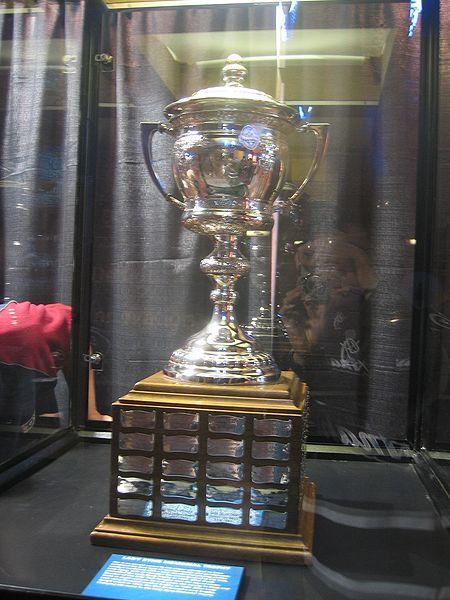 Lady Bying Memorial Trophy Autors: RatedRSuperstar NHL AWARDS 2010 (Hārta Trofejas kandidāti)