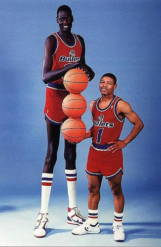 Nba īsākais spēlētājs Muggsy... Autors: Kasers Basketbols - fakti