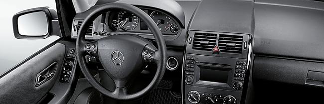 Multifunkcionāla stūrēšana    ... Autors: Realist Mercedes-Benz A klase