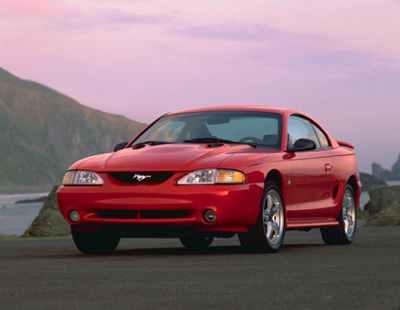 1998 Autors: Mo42 Ford Mustang evolucija bildes