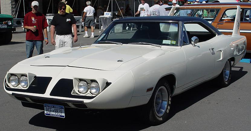 Plymouth Superbird bija... Autors: frankbullitt Amerikāņu spēks