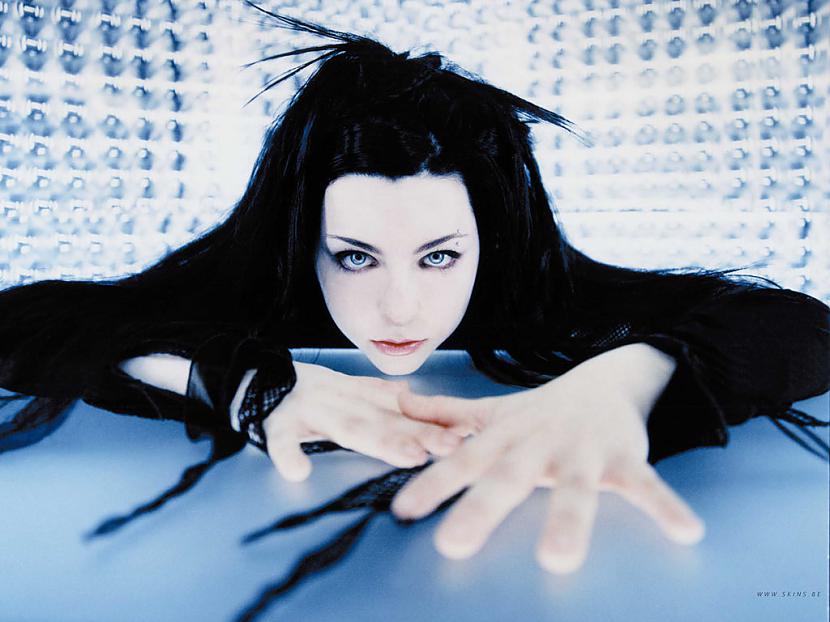 Amy Lee Evanescence  USA Autors: gumijnieki alternatīvās sievietes