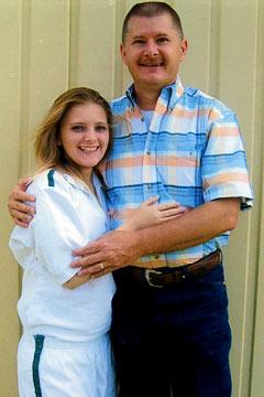 Terijs meitai ir... Autors: dzekinshjanis Tēvs piedod 16gadīgajai meitai- ģimenes slepkavai.