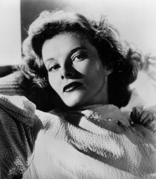 29 Vieta Katherine Hepburn... Autors: MEGRUBI 20 gadsimta skaistākās sievietes