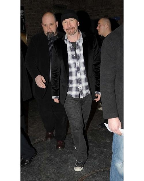 The Edge of U2 looks like a... Autors: viņš Rock Stars Fashion: Praises & Friendly Advice