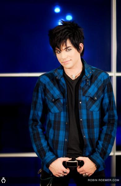  Autors: beciitis Adam Lambert. The best... :)