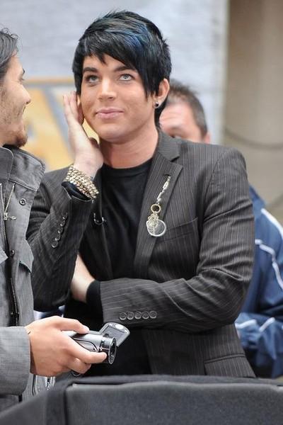  Autors: beciitis Adam Lambert. The best... :)