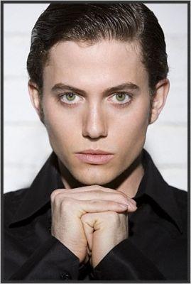 Nepatiik rupji nepieklaajiigi... Autors: heysunshine Jackson Rathbone