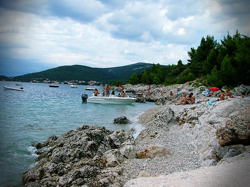akmeņainas pludmalesjā nav jau... Autors: jinga Šogad atkal Horvātijā /h/