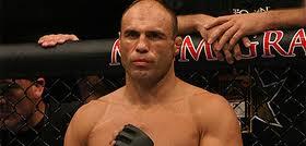  Autors: NEOVO Randy Couture