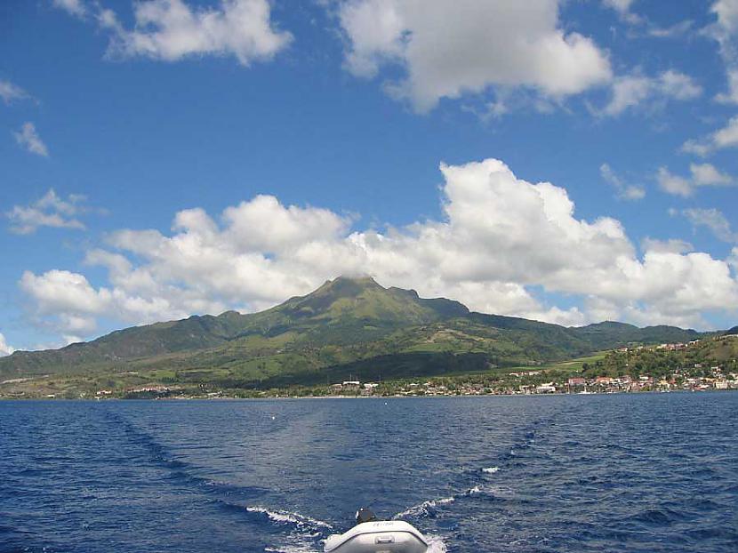 Pelē Martinikā Milzīgs... Autors: Cuukis Nāvējošie vulkāni
