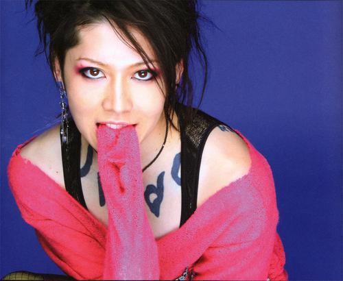  Autors: Krikachan Miyavi!!!!!!!!!