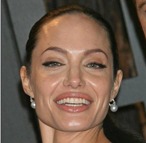  Autors: Fosilija Angelina Jolie Voight