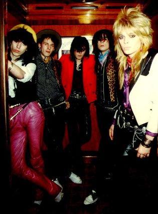 Muzikāli ietekmējušies no... Autors: Čeirāne Apslēptie dārgumi: Hanoi Rocks