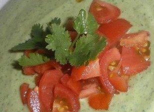 tomātus sasmalcinām apjaucam... Autors: laurinjaa3 Sātīgie siera salāti