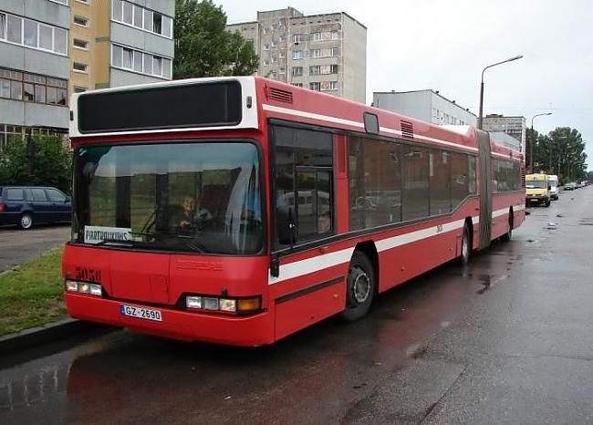 Un Viens Neoplan 4021 kuri arī... Autors: nighttrainent Liepājas autobusi 1990 - 2010.