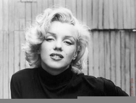 Marilyn Monroe dzimusi 1... Autors: saaljuksme You can find me on a table full of vodka and tequila