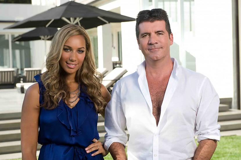 Ar Saimona palīdzību Leona... Autors: mjaau Simon Cowell