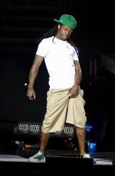Lil Wayne What do you mean The... Autors: edjix Zvaigžņu negantās rokas