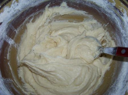 Vafeļu mīklai kopumā jāsanāk... Autors: Marty loh Kā mājās uztaisīt saldējumu.