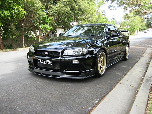  Autors: Partyjerk Nissan Skyline