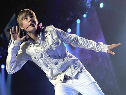 Best Male Justin Bieber ... Autors: bellija MTV EMA's 2010 Winners