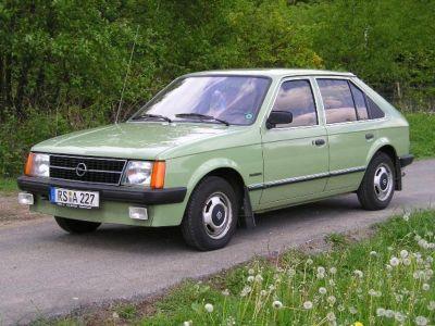 Opel Kadett D Autors: Kobis Populārākie Vācijas retro automobīļi...