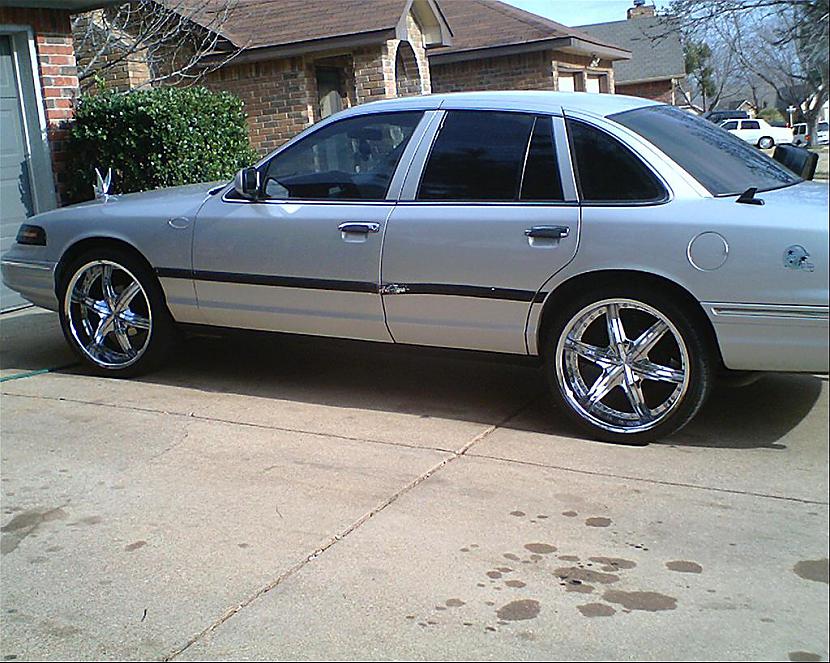  Autors: GET MONEY Ford Crown Victoria