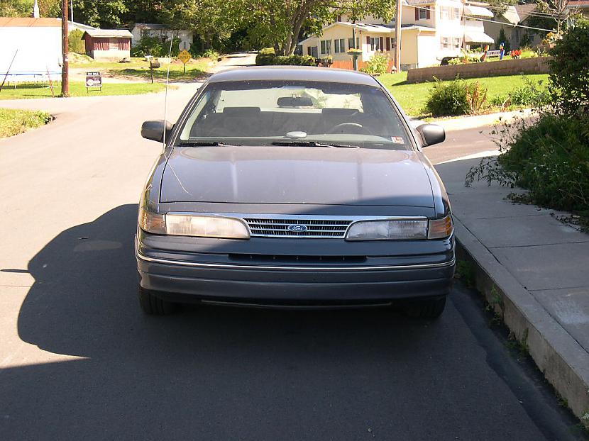  Autors: GET MONEY Ford Crown Victoria