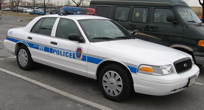  Autors: GET MONEY Ford Crown Victoria